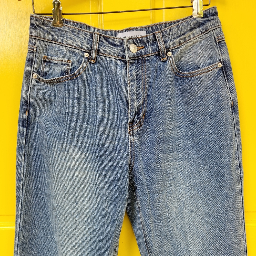 Heart Patch Blue Jeans - Picture 10 of 11